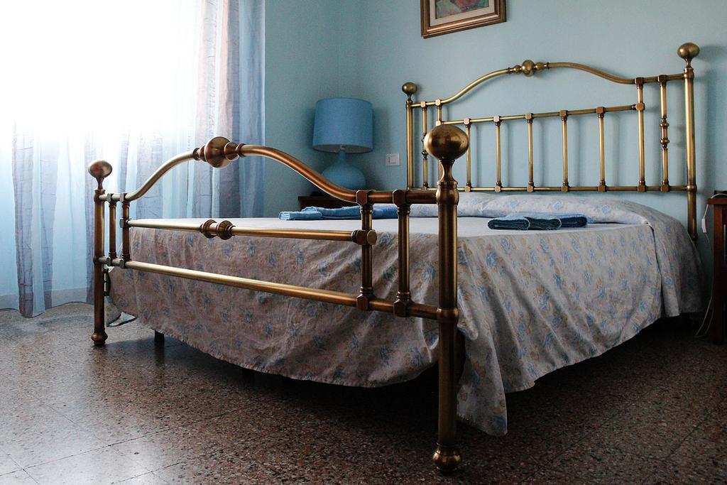 Guesthouse Stazione Pisa Centro エクステリア 写真