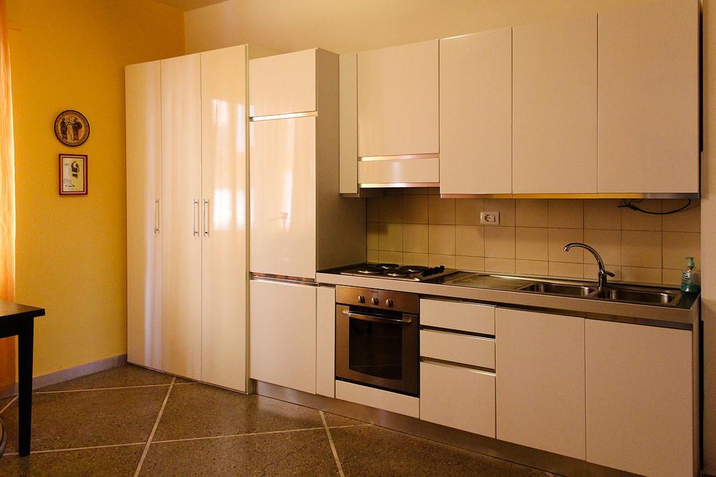 Guesthouse Stazione Pisa Centro エクステリア 写真