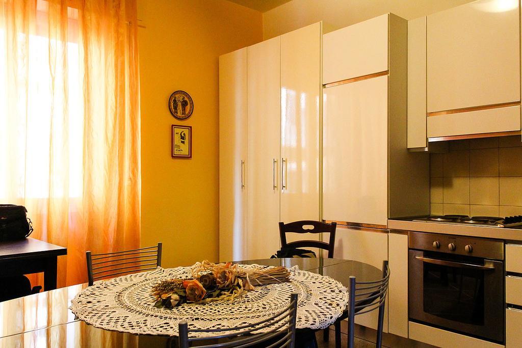 Guesthouse Stazione Pisa Centro エクステリア 写真